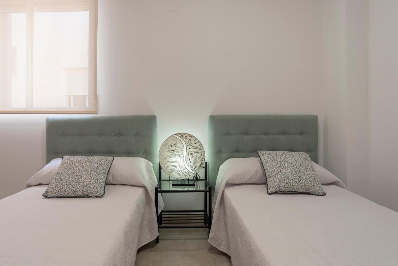 Nuevo Y Moderno Apartamento Con Aire Acondicionado - El Cid 4 Бурриана Экстерьер фото