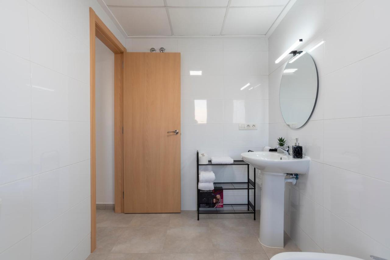 Nuevo Y Moderno Apartamento Con Aire Acondicionado - El Cid 4 Бурриана Экстерьер фото